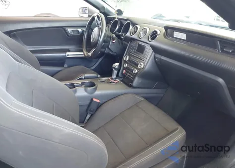 2015 Ford Mustang V6 z USA, uszkodzony, nr VIN 1FATP8EM7F5427292